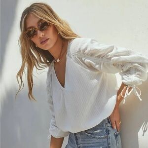 Astr the Label - White Cinched Long Sleeve